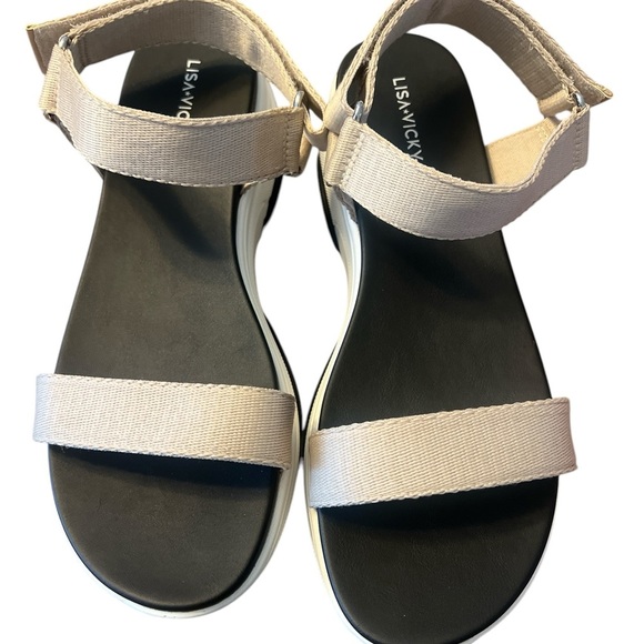 Nordstrom Women's beige Sandals - Picture 1 of 8